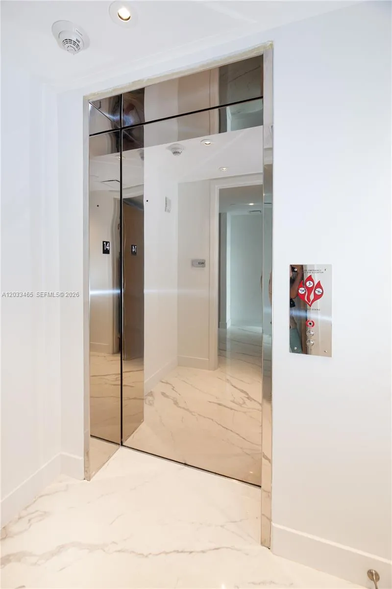 15701 E COLLINS #1403 Sunny Isles Beach, FL 33160