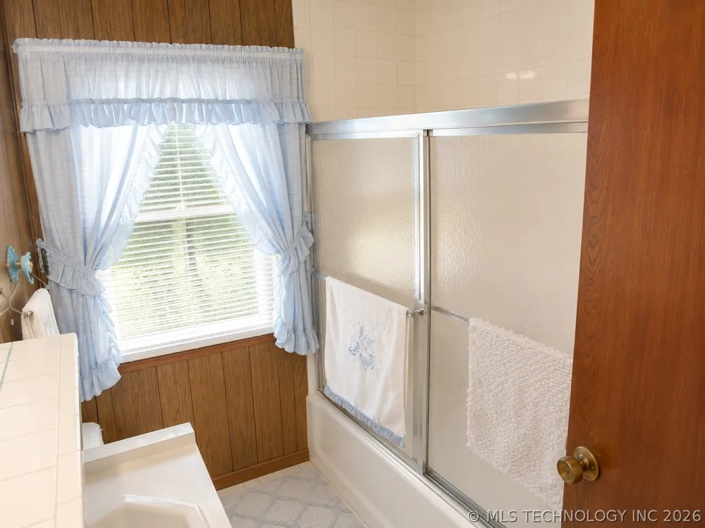 1721 E 13th Street Okmulgee, OK 74447