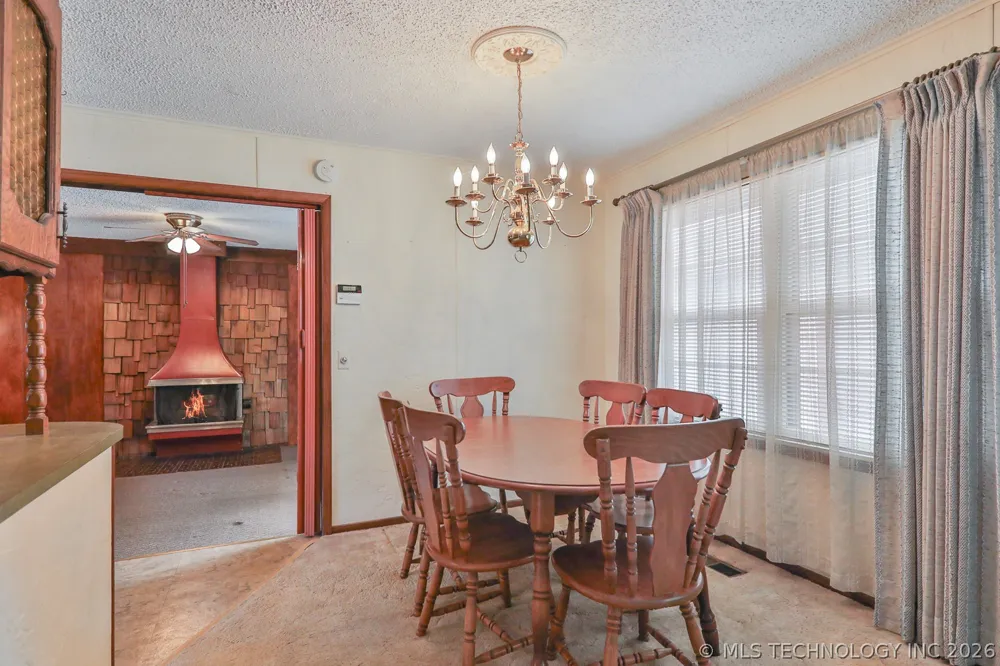 1721 E 13th Street Okmulgee, OK 74447