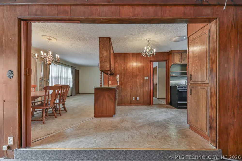 1721 E 13th Street Okmulgee, OK 74447