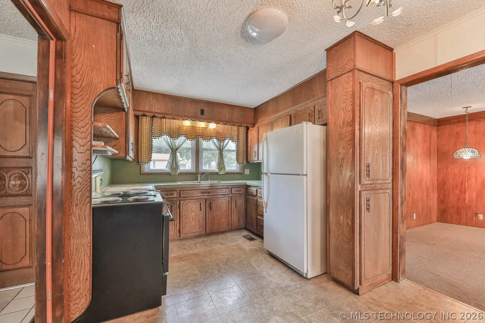 1721 E 13th Street Okmulgee, OK 74447