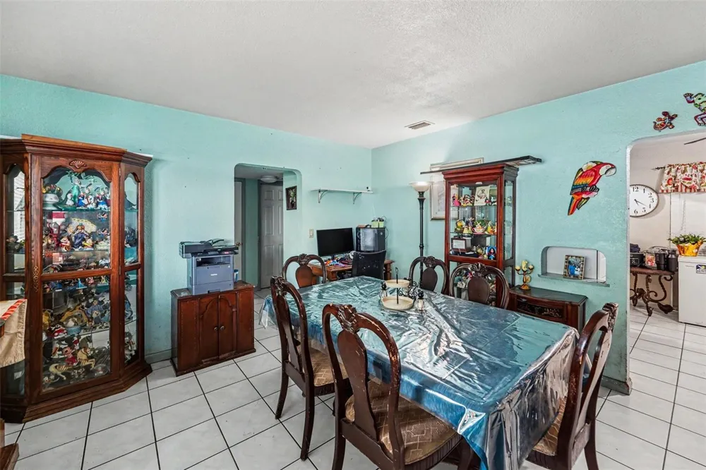 110 JUPITER AVENUE Clearwater, FL 33755