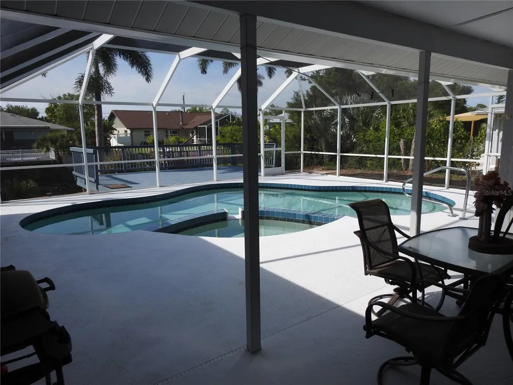 2132 PENNSYLVANIA AVENUE Englewood, FL 34224