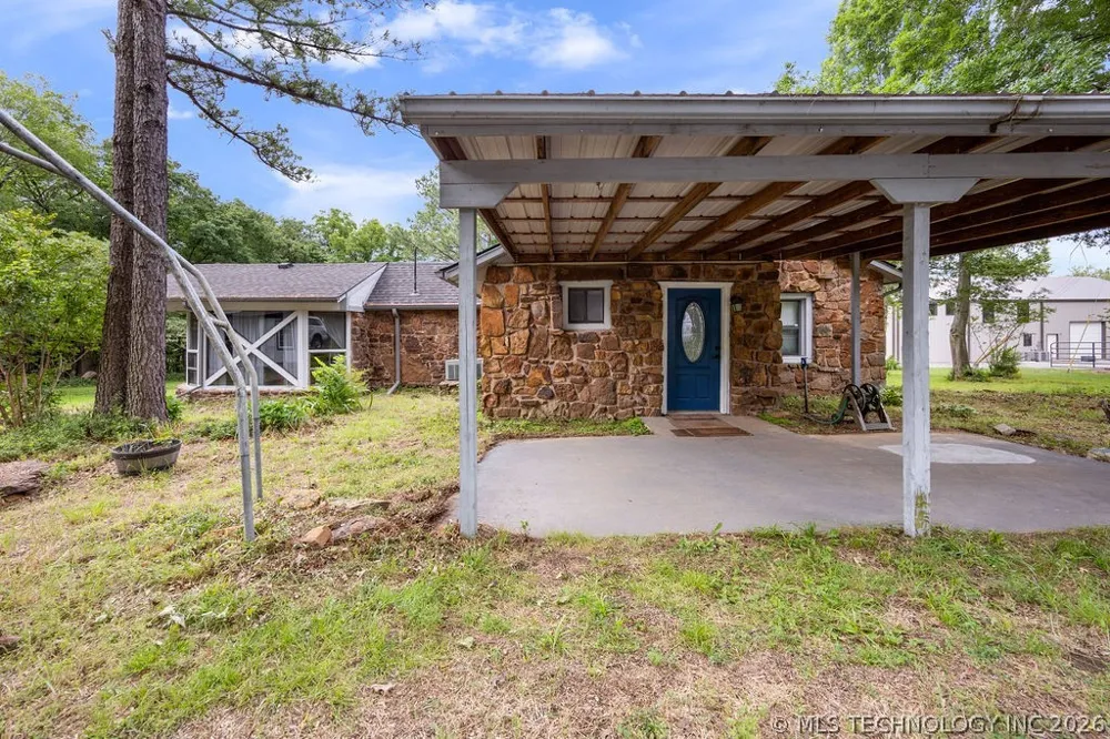 71430 S 329 ROAD Wagoner, OK 74467