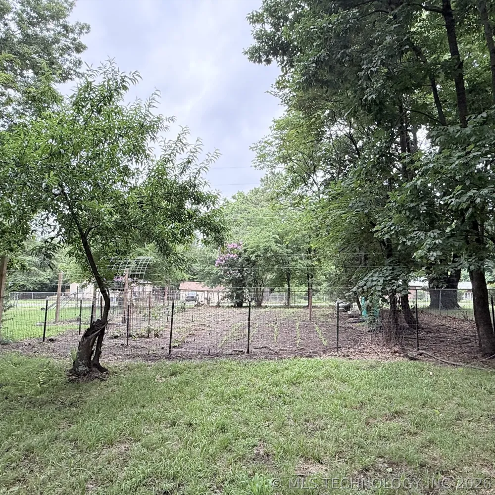 71430 S 329 ROAD Wagoner, OK 74467