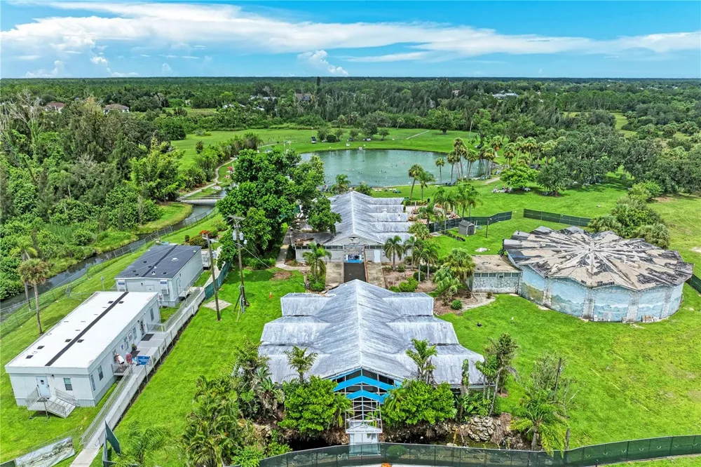 2680 AVERLAND LOOP North Port, FL 34287