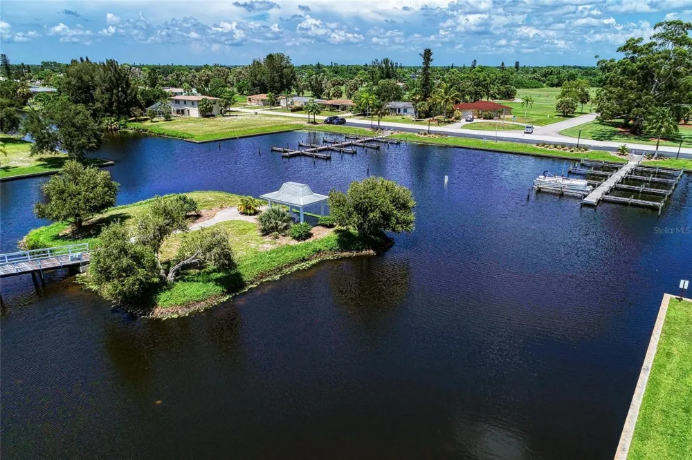 2680 AVERLAND LOOP North Port, FL 34287
