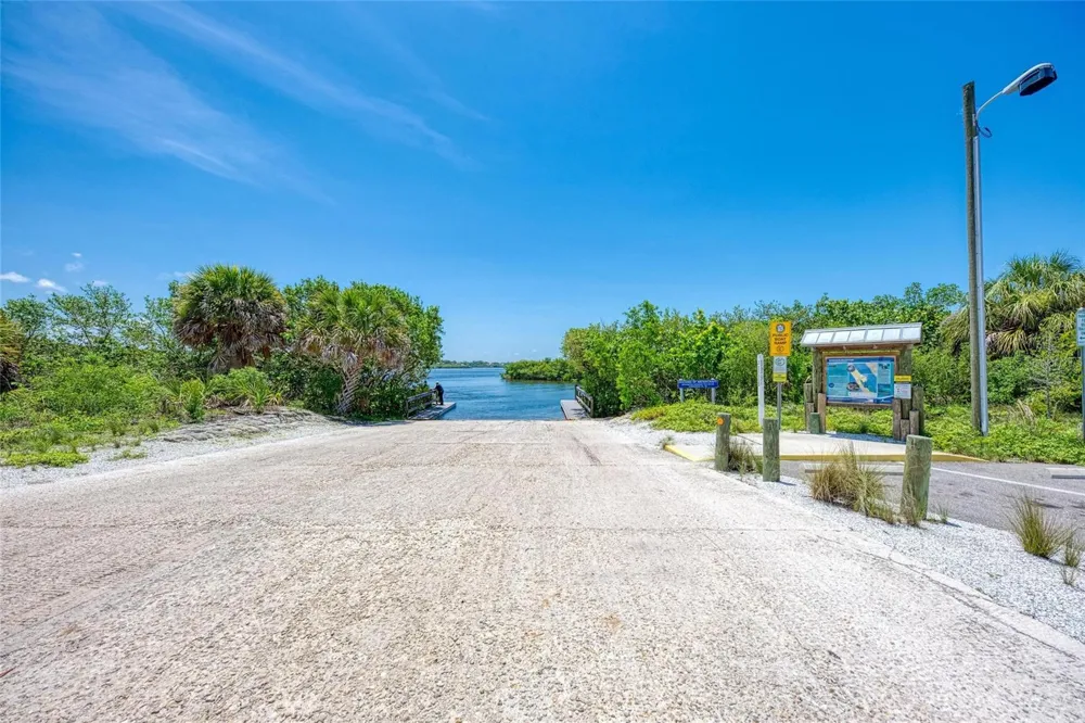 2680 AVERLAND LOOP North Port, FL 34287