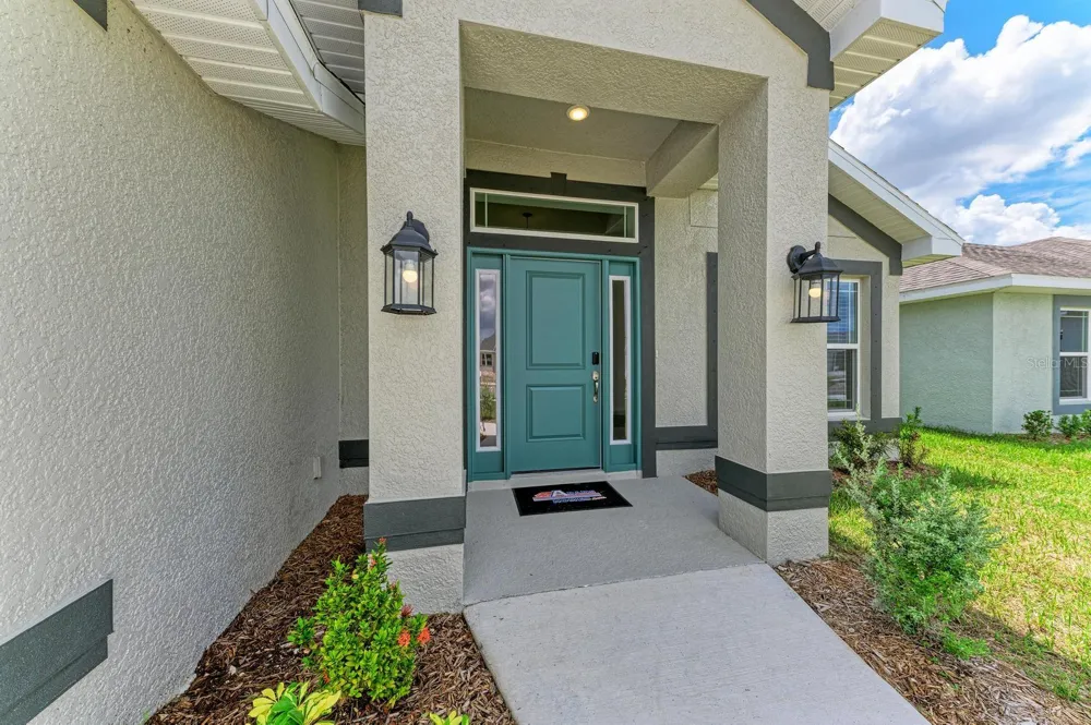 2680 AVERLAND LOOP North Port, FL 34287