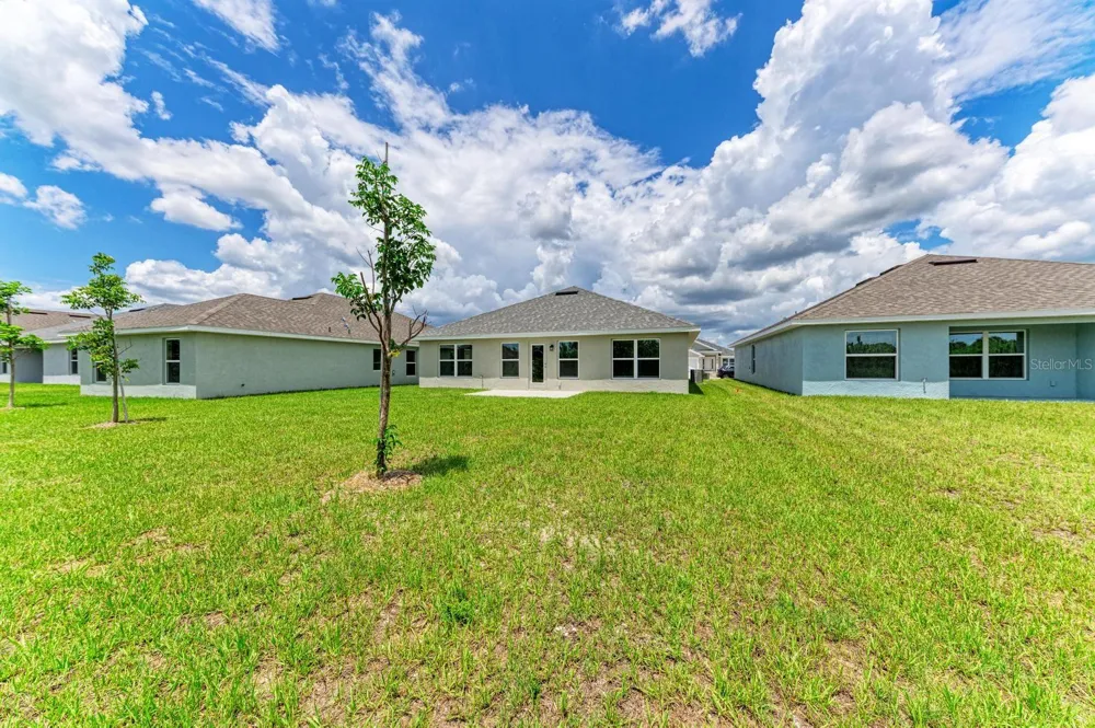 2680 AVERLAND LOOP North Port, FL 34287