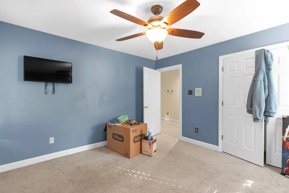 10065 E Country Way Dr Cordova, TN 38018