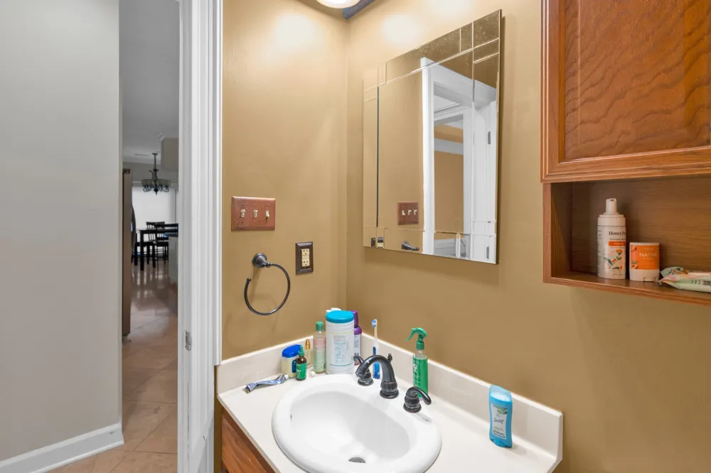 10065 E Country Way Dr Cordova, TN 38018