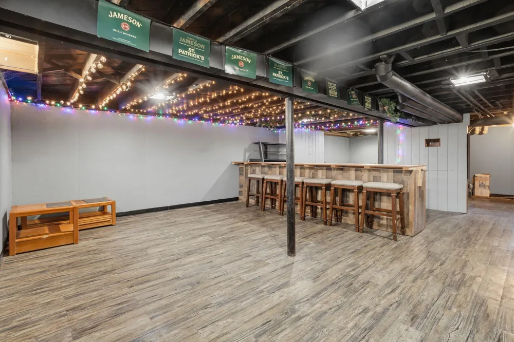 28604 Bohn Street Roseville, MI 48066