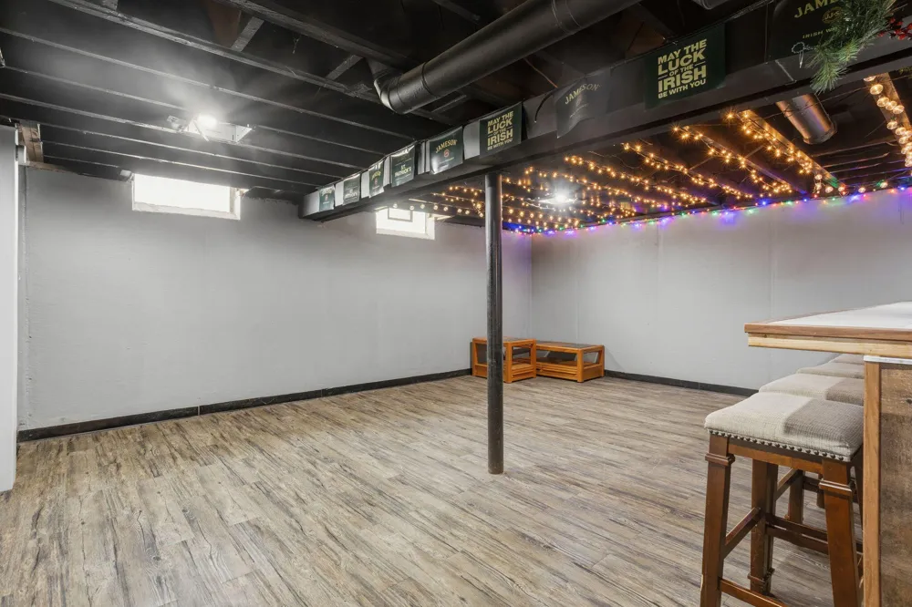 28604 Bohn Street Roseville, MI 48066