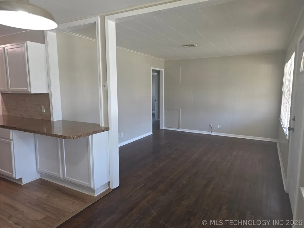 5933 E Latimer Street Tulsa, OK 74115