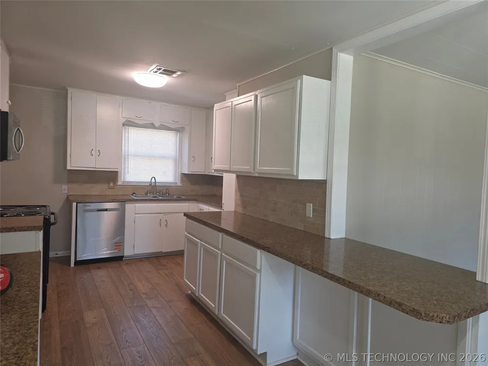 5933 E Latimer Street Tulsa, OK 74115