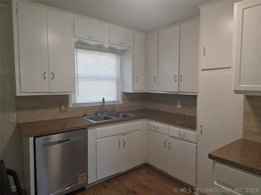 5933 E Latimer Street Tulsa, OK 74115