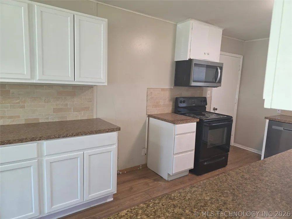 5933 E Latimer Street Tulsa, OK 74115