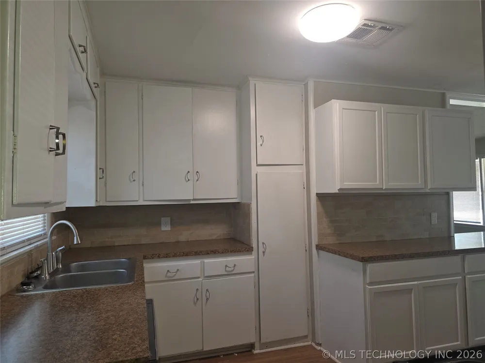 5933 E Latimer Street Tulsa, OK 74115