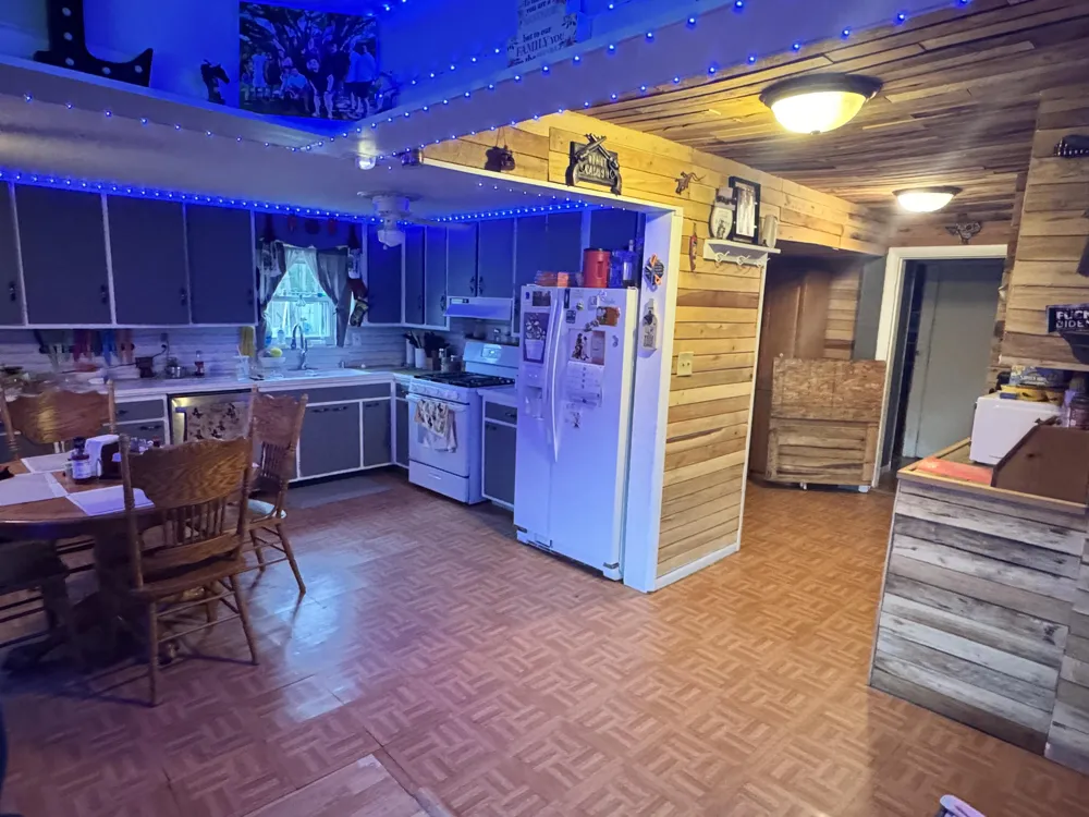 19030 W Almy Road Reynolds Township, MI 49329