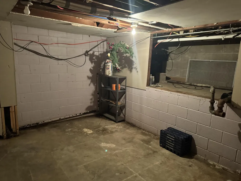 19030 W Almy Road Reynolds Township, MI 49329
