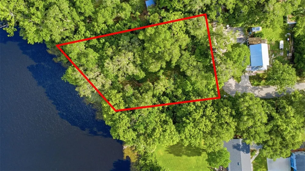 VISTA STREET Lake Helen, FL 32744