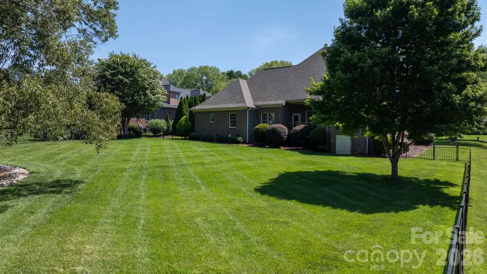 1055 Catawba Greens Drive Newton, NC 28658