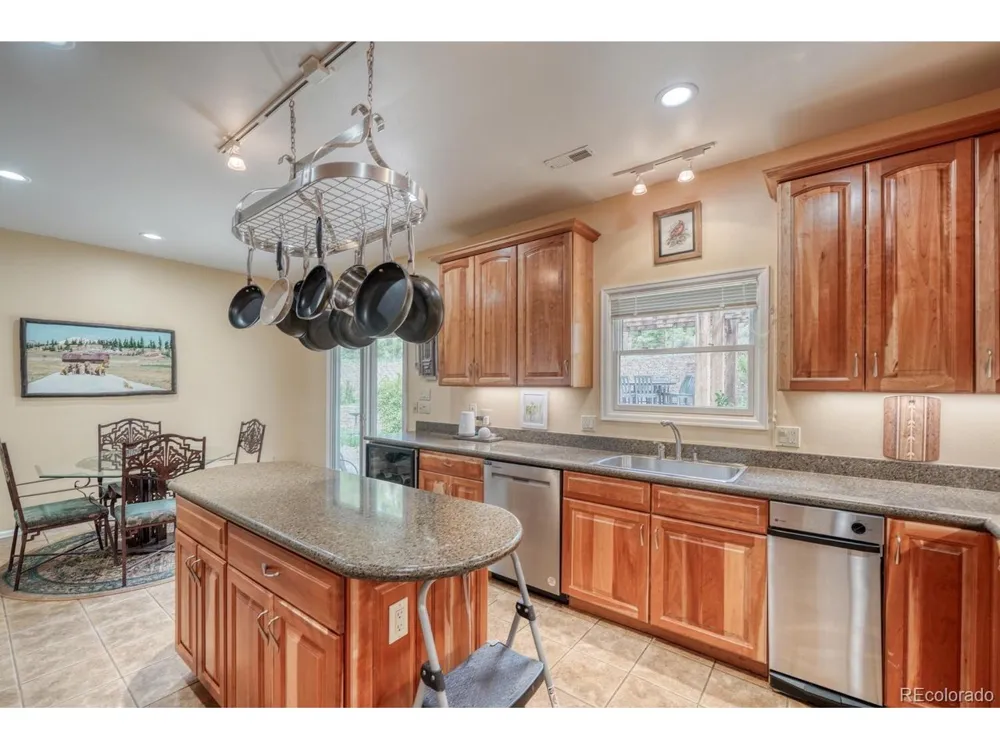 796 Knickerbocker Road Westcliffe, CO 81252