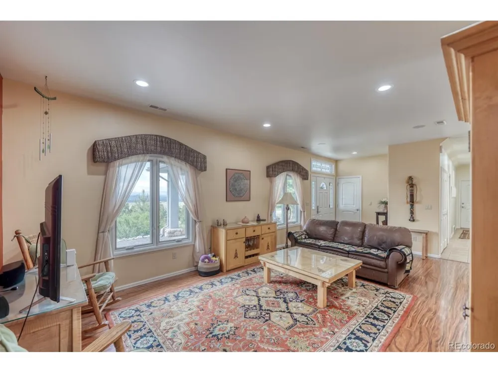 796 Knickerbocker Road Westcliffe, CO 81252