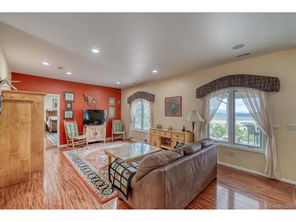 796 Knickerbocker Road Westcliffe, CO 81252