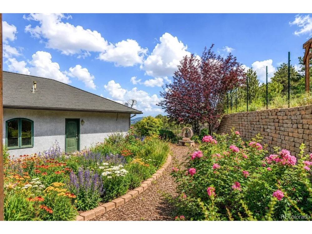 796 Knickerbocker Road Westcliffe, CO 81252