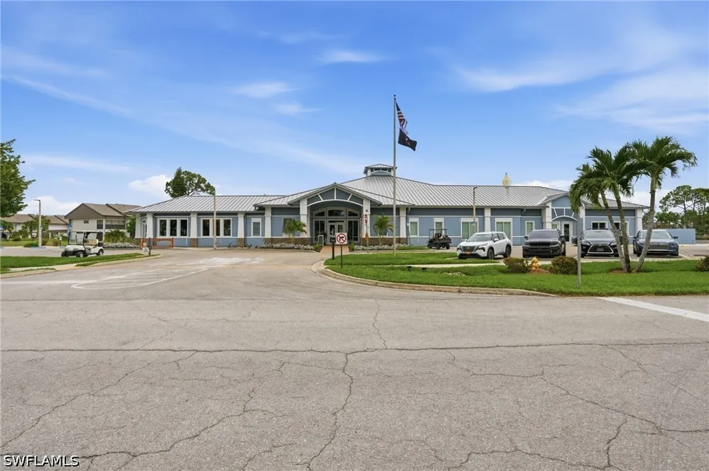 Trailwinds Drive #411 Fort Myers, FL 33907