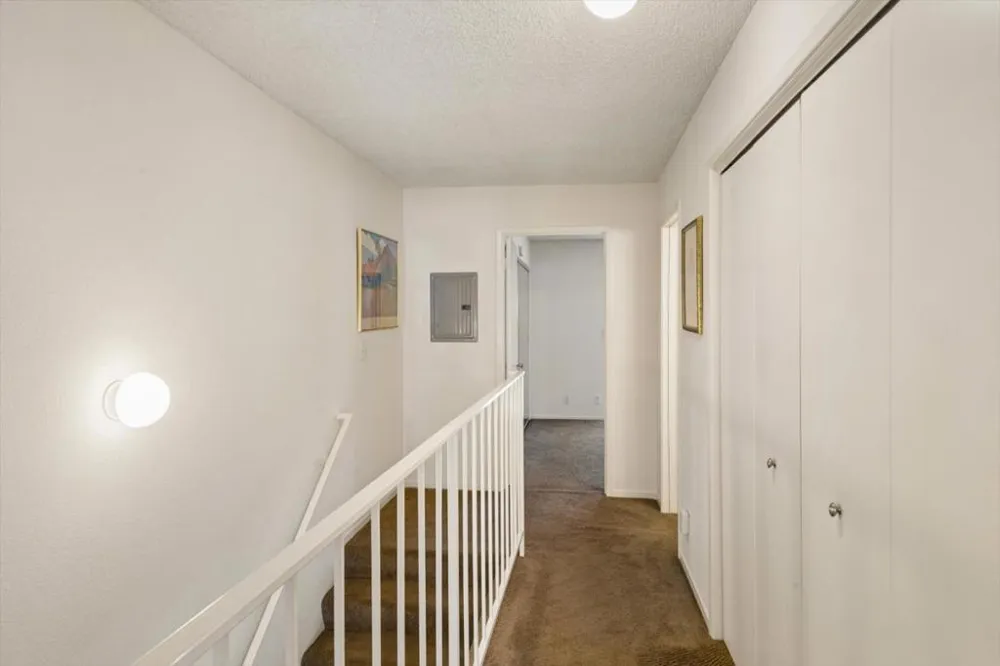 103 Mission Drive East Palo Alto, CA 94303