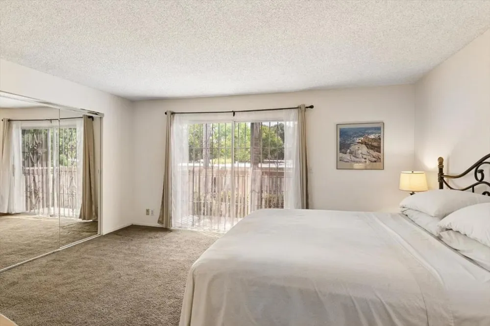 103 Mission Drive East Palo Alto, CA 94303