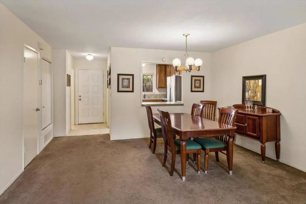 103 Mission Drive East Palo Alto, CA 94303