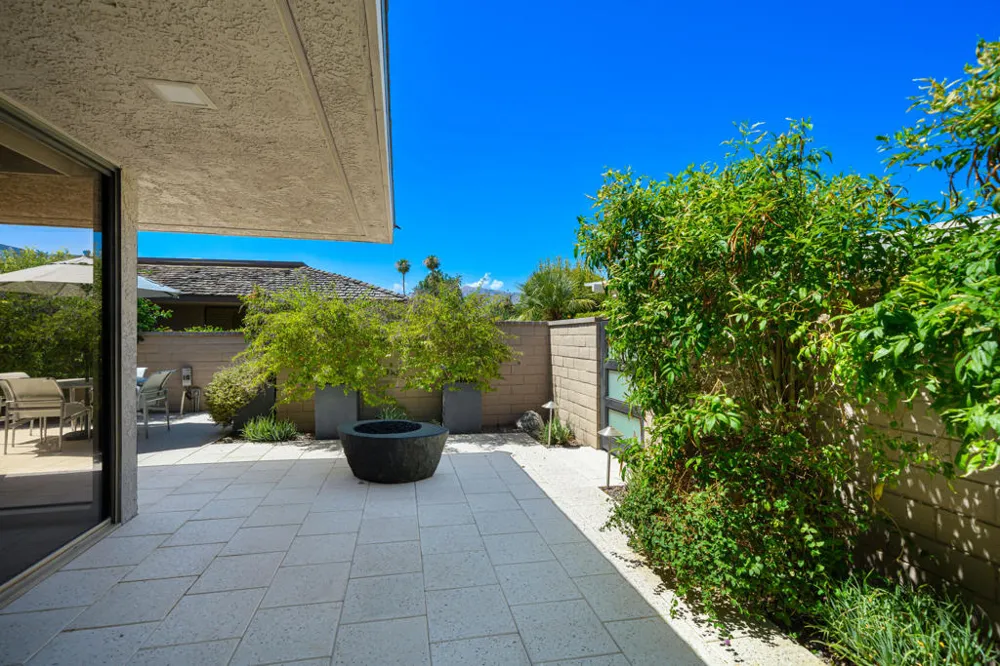 7 Dartmouth Drive Rancho Mirage, CA 92270