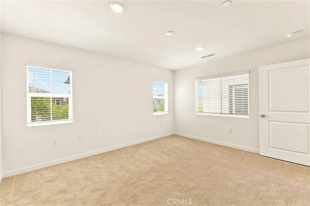 33535 Mission Trail #64 Lake Elsinore, CA 92530