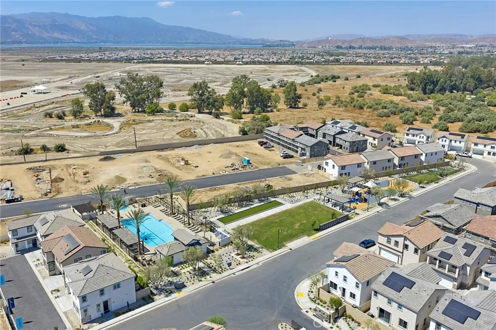 33535 Mission Trail #64 Lake Elsinore, CA 92530