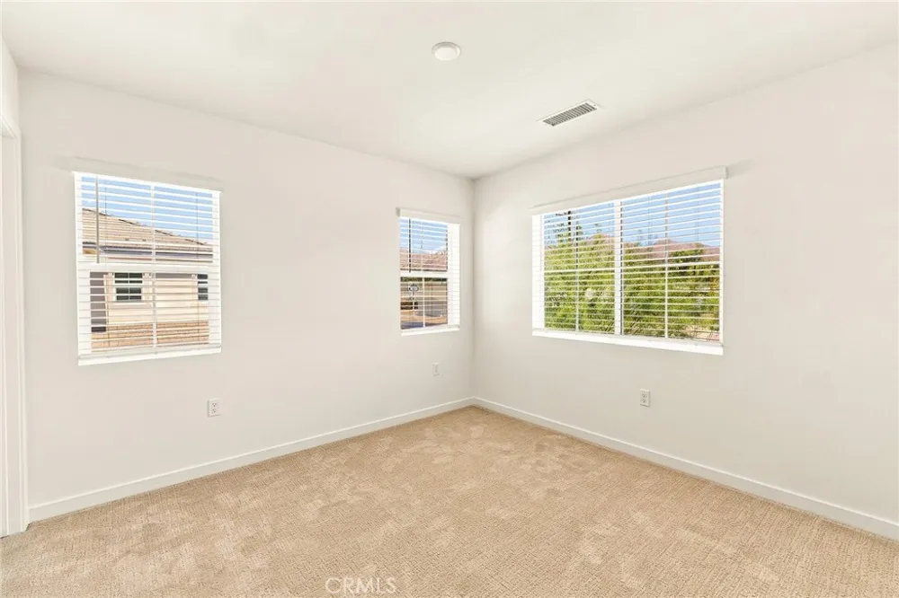 33535 Mission Trail #64 Lake Elsinore, CA 92530