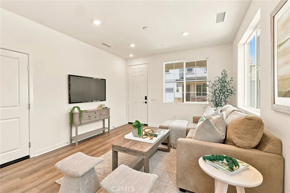 33535 Mission Trail #64 Lake Elsinore, CA 92530