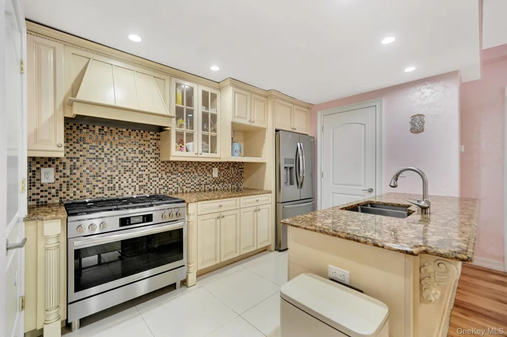 63-36 99th Street #3K Rego Park, NY 11374