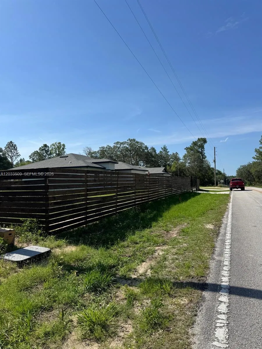 1398 SW Breezy Point Drive ocala, FL 34431