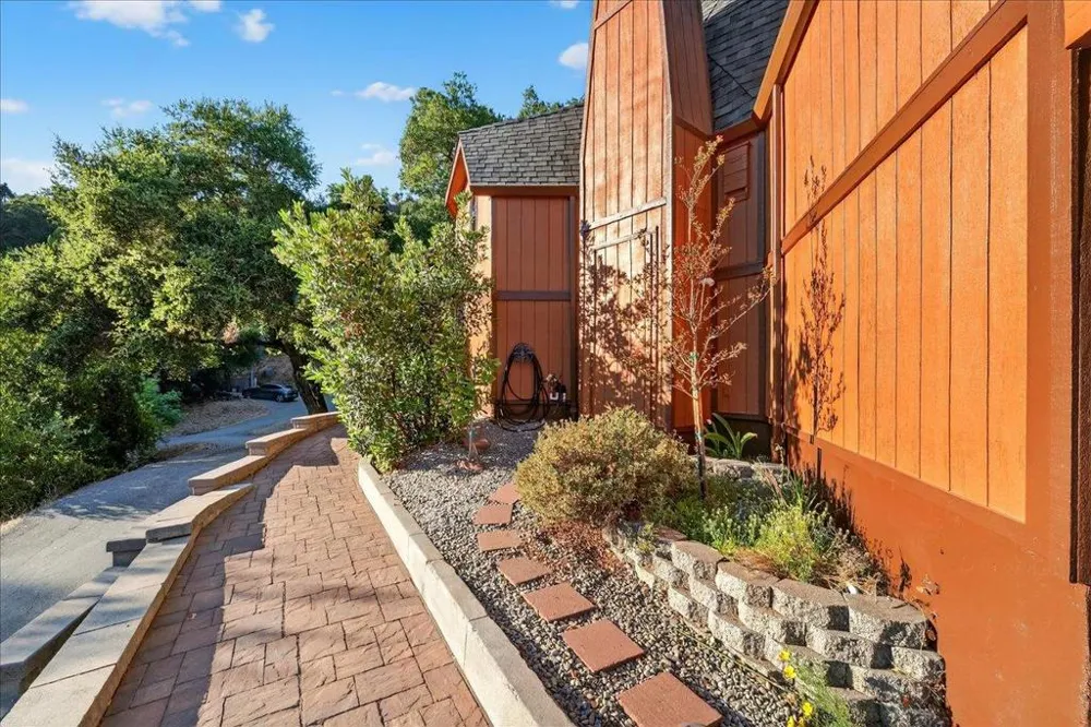 5224 Twin Falls Road Morgan Hill, CA 95037