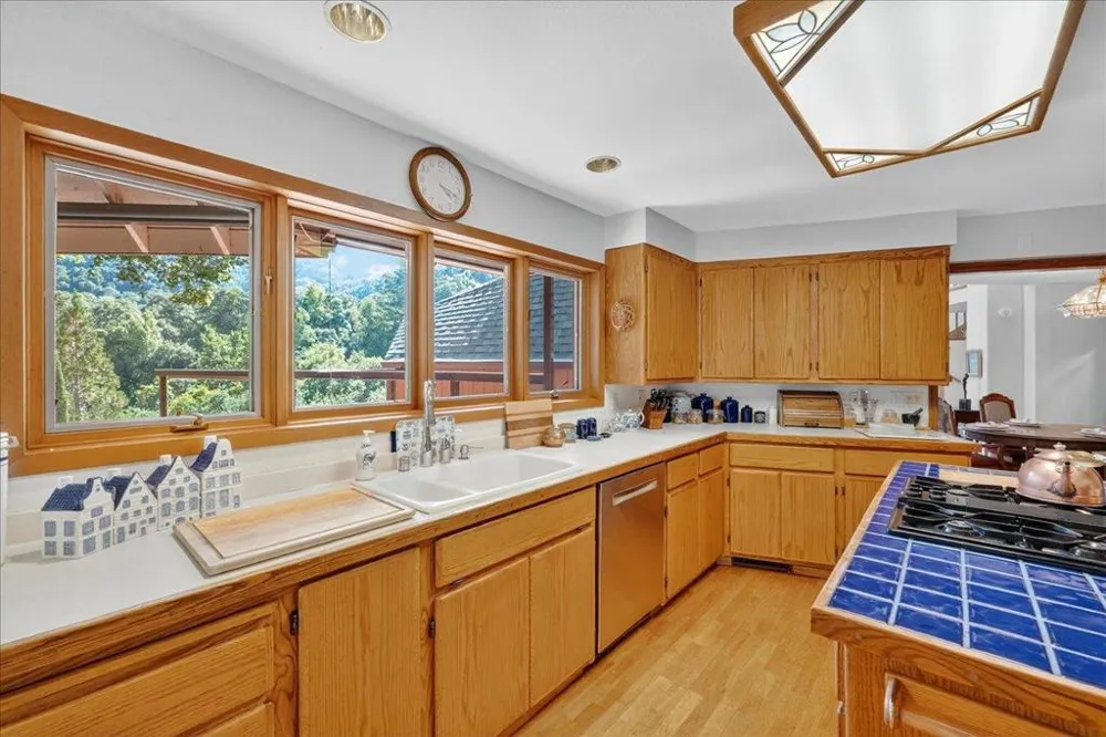 5224 Twin Falls Road Morgan Hill, CA 95037