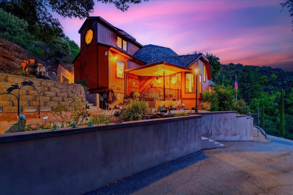 5224 Twin Falls Road Morgan Hill, CA 95037