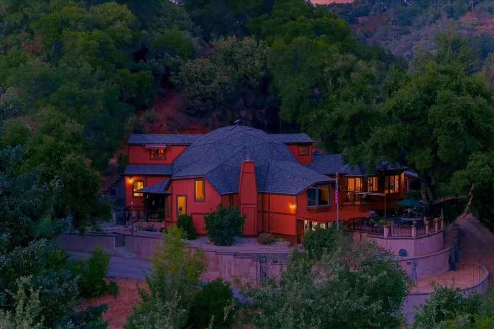 5224 Twin Falls Road Morgan Hill, CA 95037