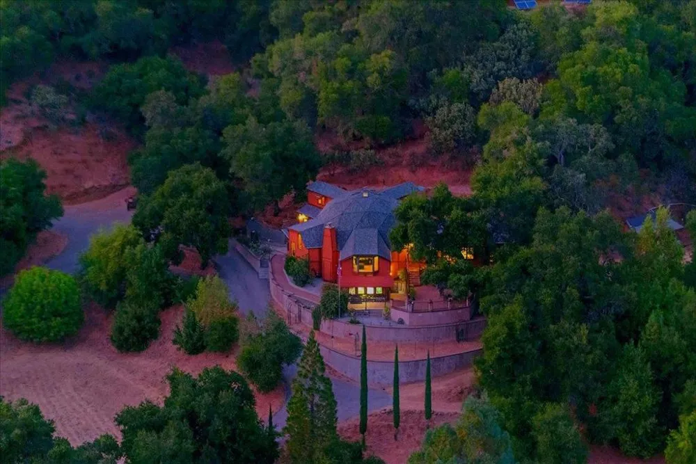 5224 Twin Falls Road Morgan Hill, CA 95037