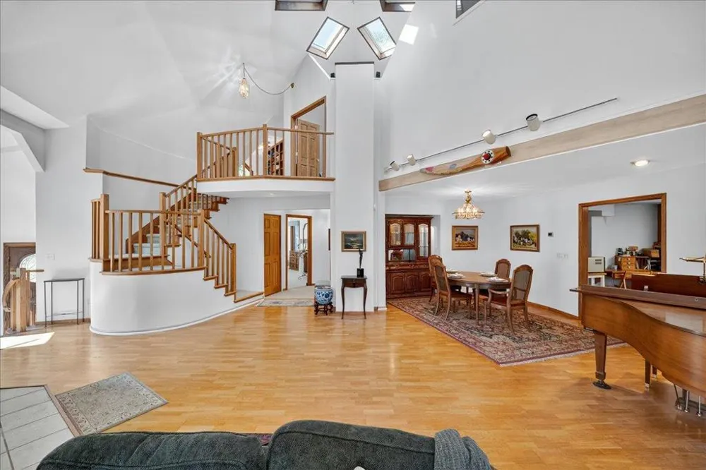 5224 Twin Falls Road Morgan Hill, CA 95037