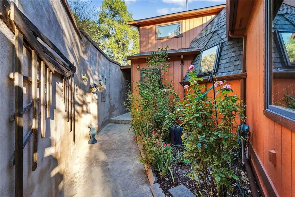 5224 Twin Falls Road Morgan Hill, CA 95037
