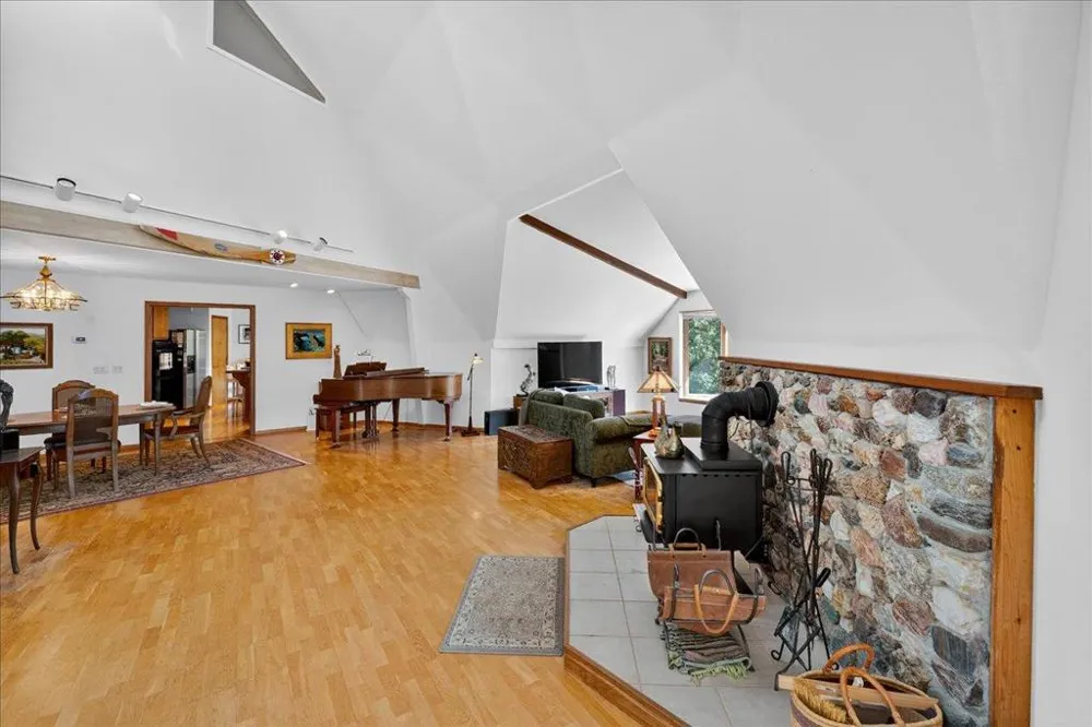5224 Twin Falls Road Morgan Hill, CA 95037
